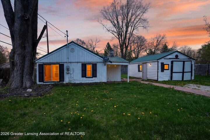 Property Photo:  3024 W Jolly Road  MI 48911 