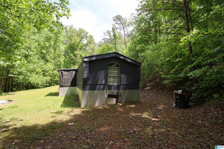 Property Photo: 96 Richwood Drive AL 35128