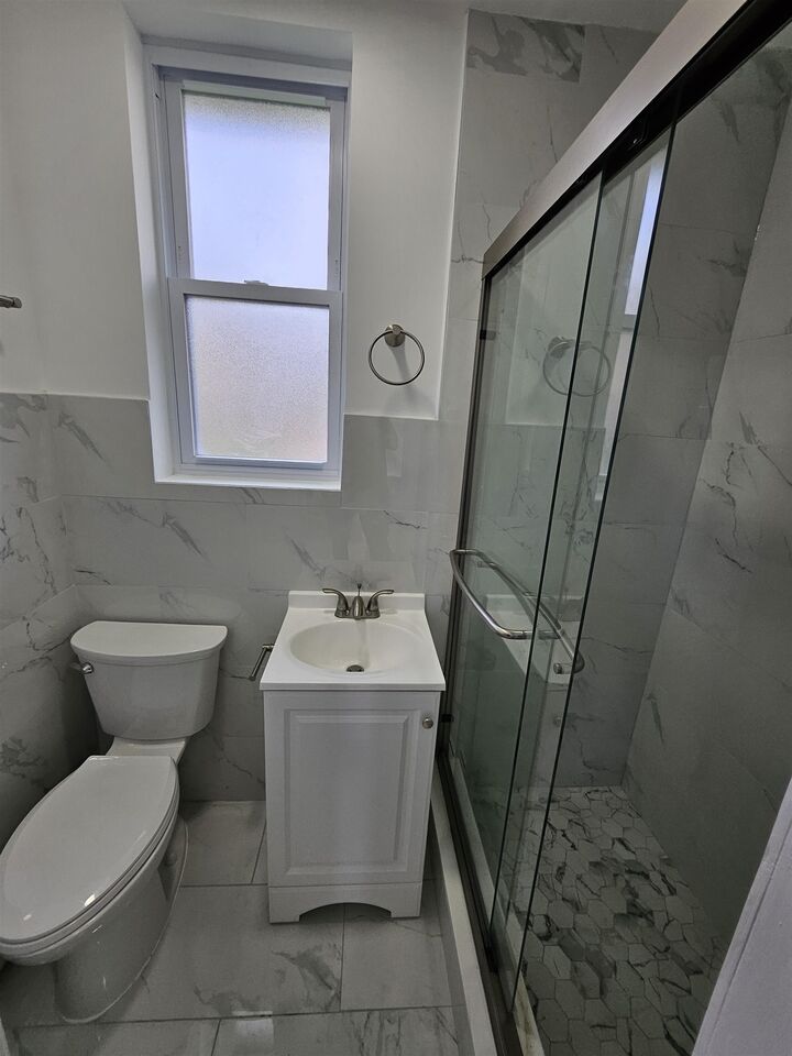 Property Photo:  190 Central Ave  NJ 07601 
