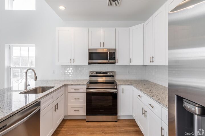 Property Photo:  59 Hillside Road  NY 12567 