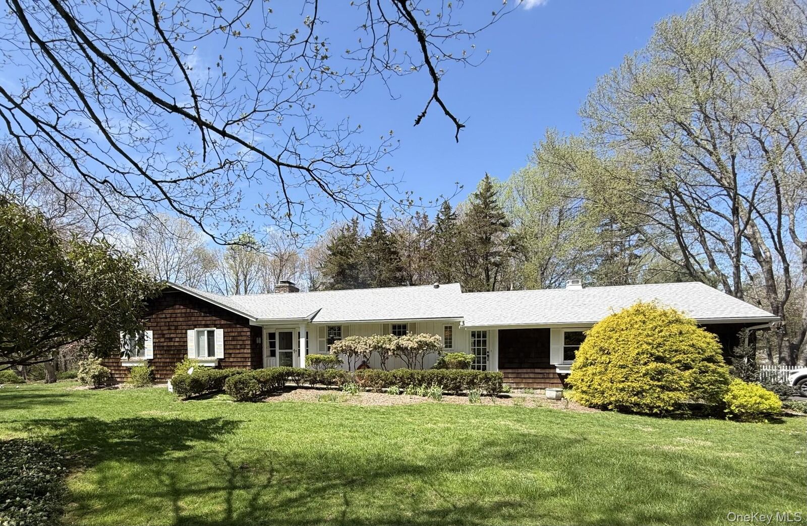 Property Photo:  9 Cedar Hill Lane  NY 10576 