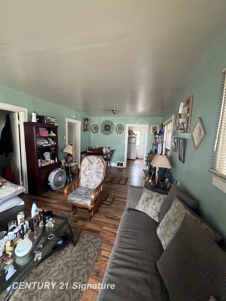 Property Photo:  2007 W Genesee Avenue  MI 48602 