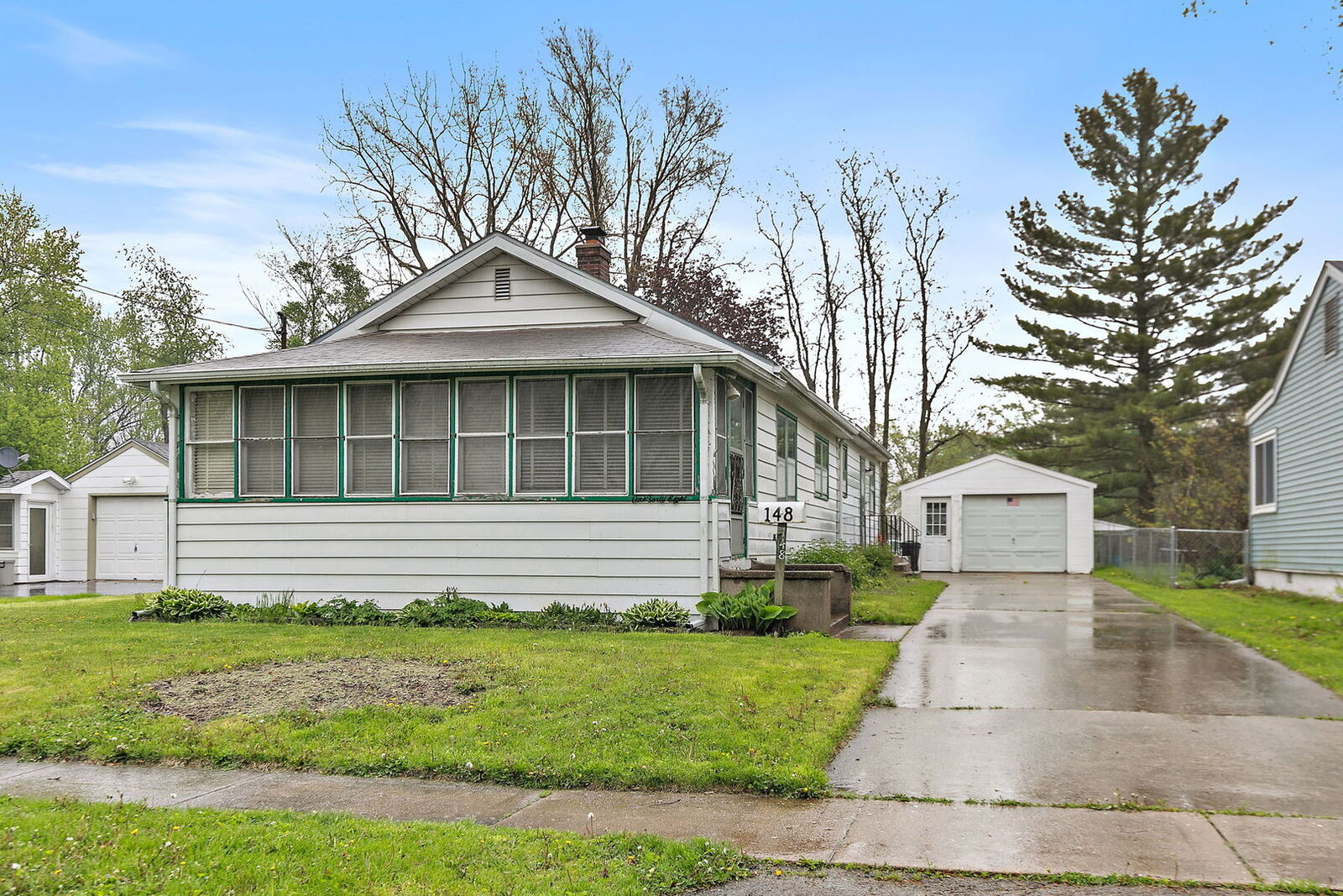 Property Photo: 148 Holly Street IL 60115
