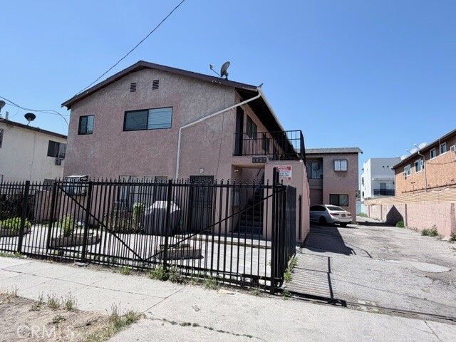 Property Photo:  6827 Radford  CA 91605 
