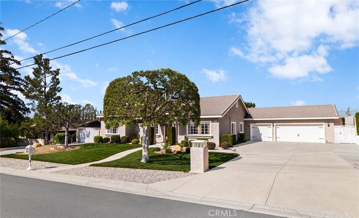 Property Photo:  2411 Burt Street  CA 91784 