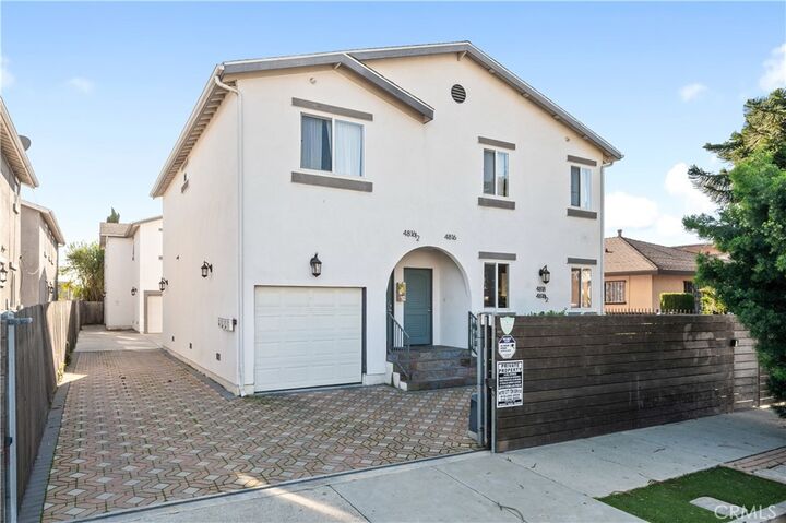 Property Photo:  4816 Saturn Street  CA 90019 