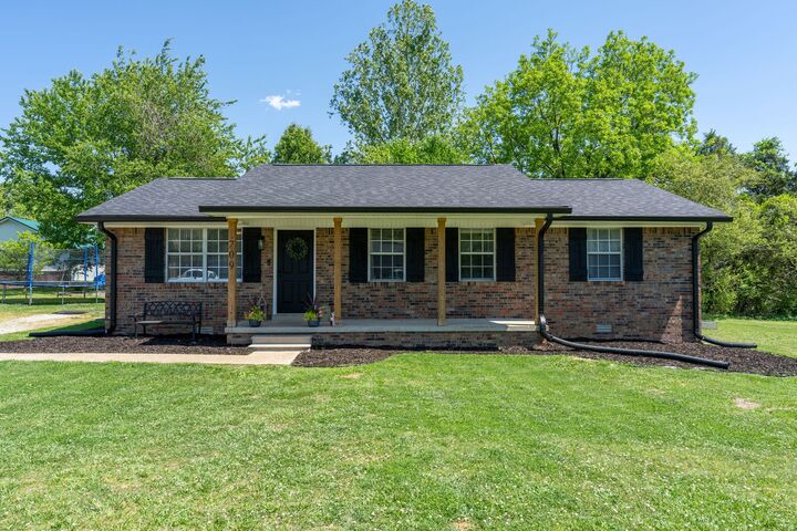 Property Photo:  709 Windsor Ave  TN 38464 