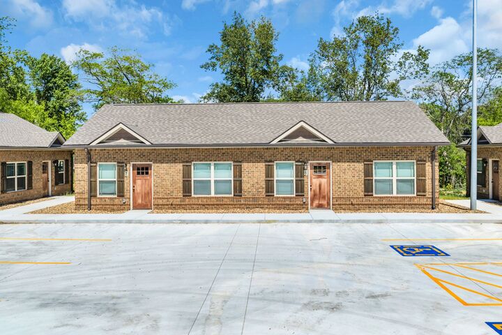 Property Photo:  404 Cedar Ln  TN 37388 