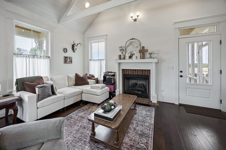 Property Photo: 1687 Georgia Crossing Rd TN 37398