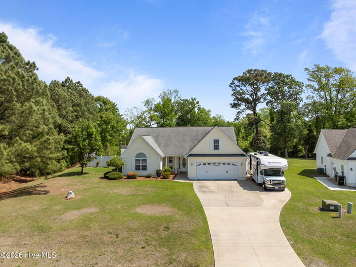 Property Photo:  116 Bur Oaks Boulevard  NC 28570 