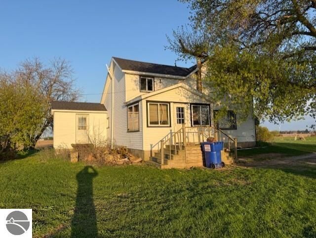 Property Photo:  2425 E Roggy Road  MI 48847 