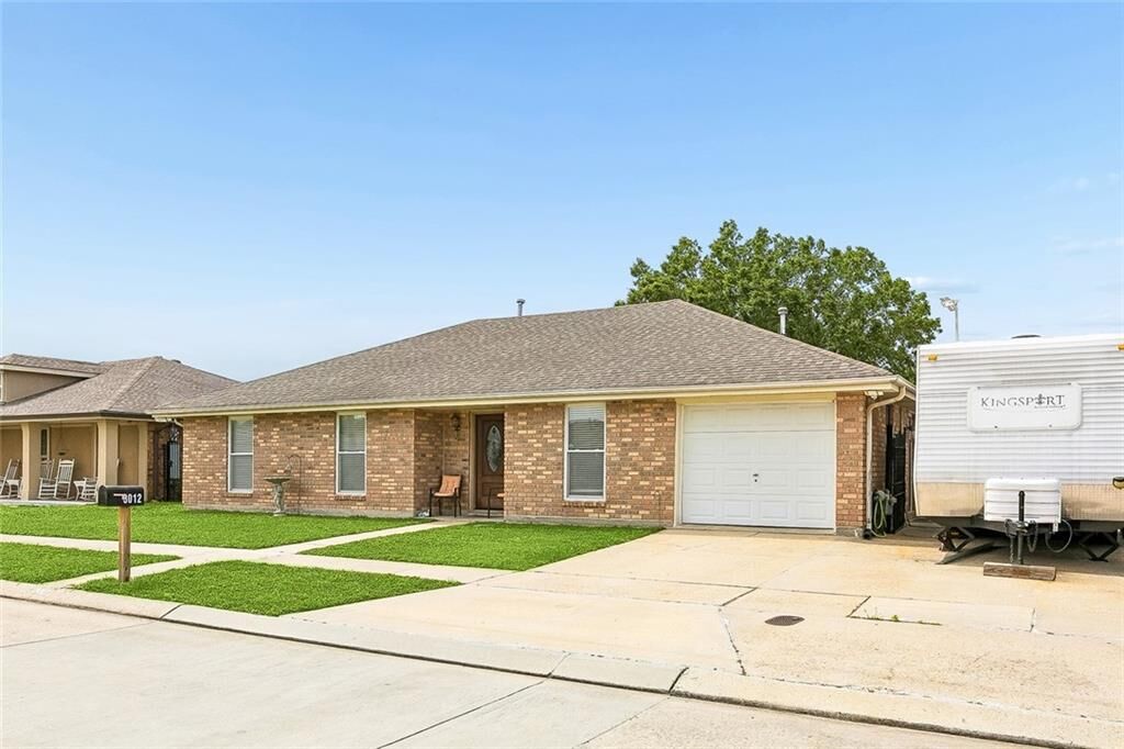 Property Photo:  3012 Legend Drive  LA 70075 