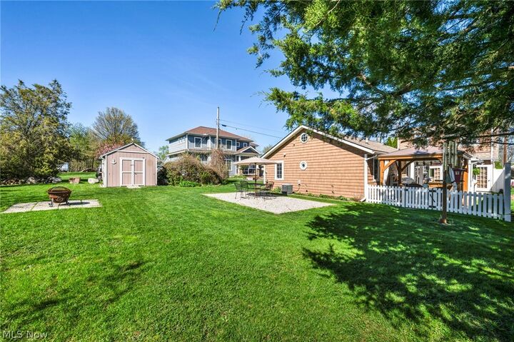 Property Photo:  5814 E Poplar Avenue  OH 43452 