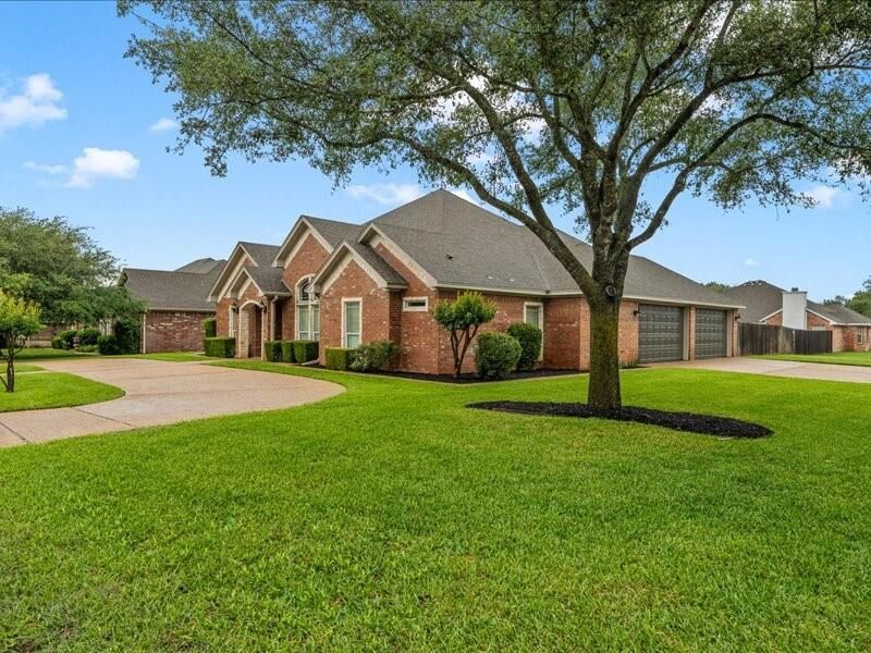Property Photo:  400 Oxford Hill Road  TX 76643 