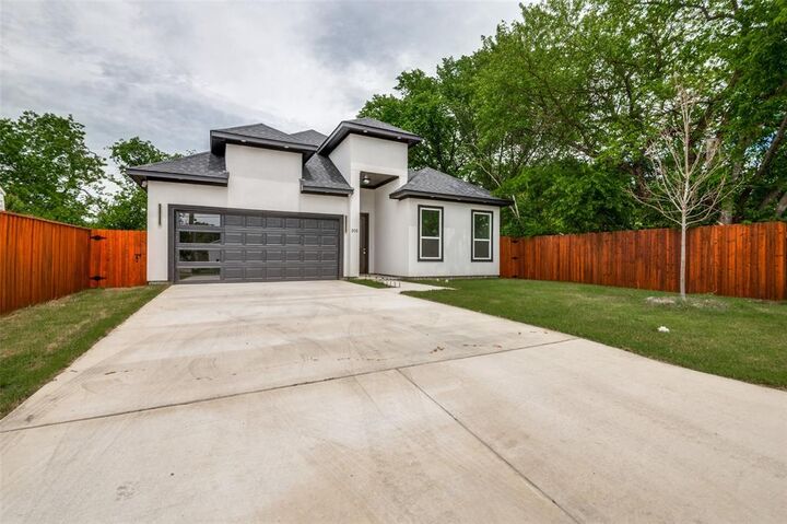 Property Photo:  205 Fairview Street  TX 75165 