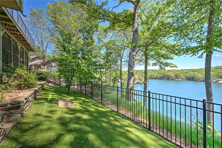 Property Photo:  4 Pithlochry Circle  AR 72715 