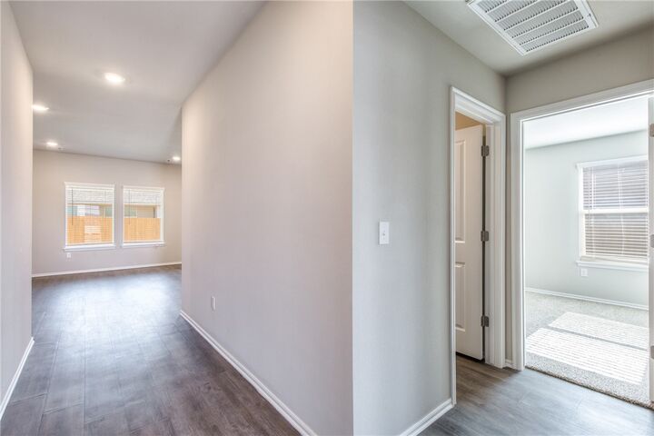 Property Photo:  520 Riggs Street  AR 72753 