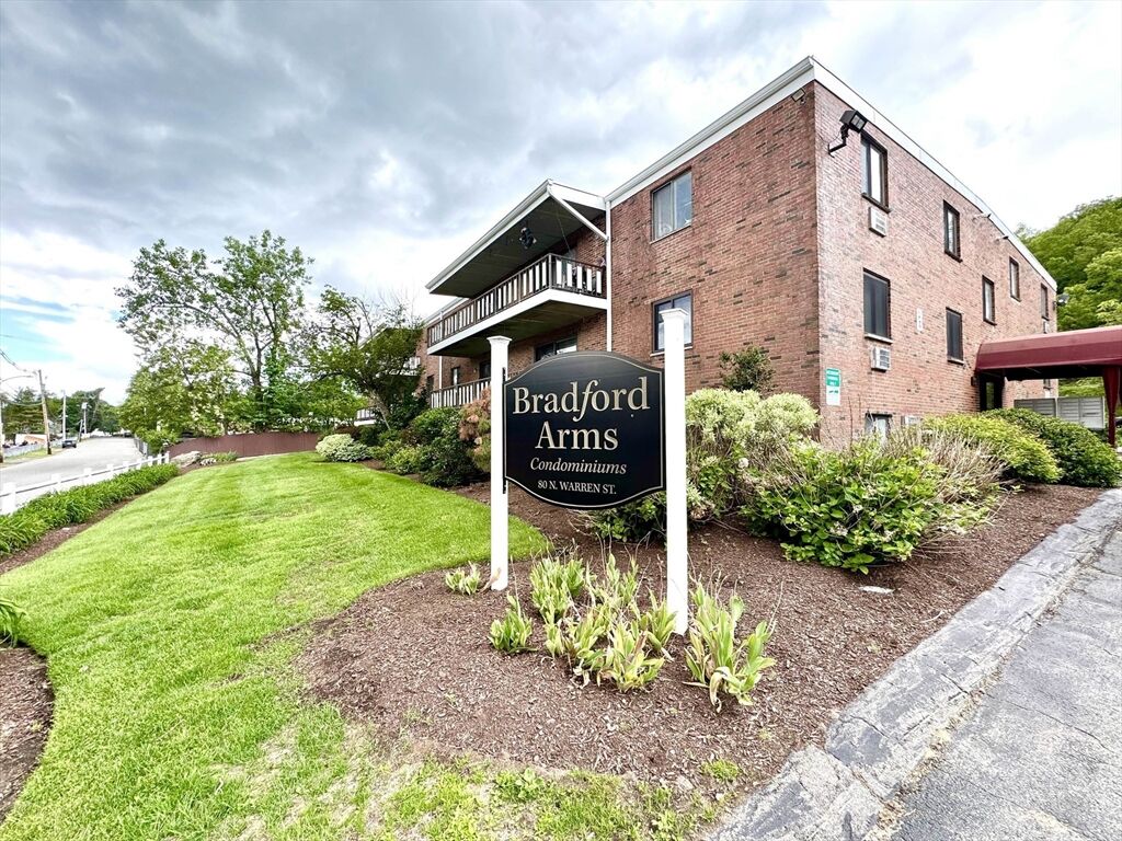Property Photo:  80 North Warren 20  MA 01801 