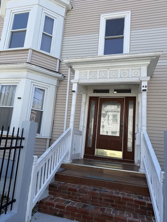 Property Photo:  40 Rogers Ave 2  MA 01902 