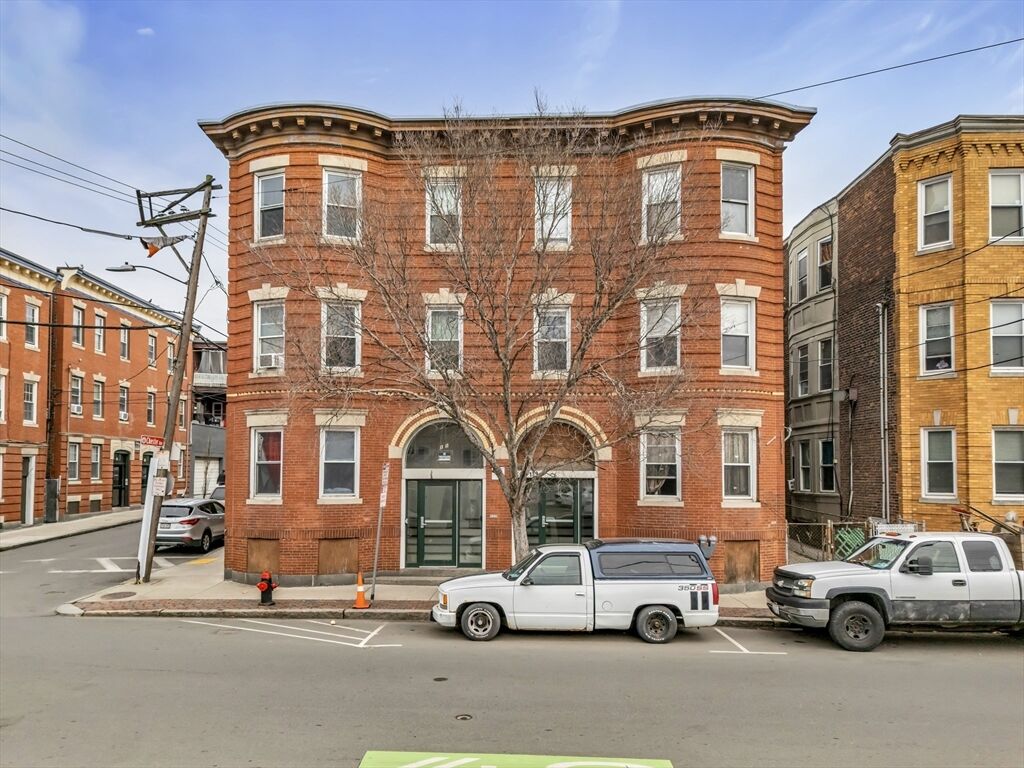 Property Photo:  139 Hawthorne St  MA 02150 