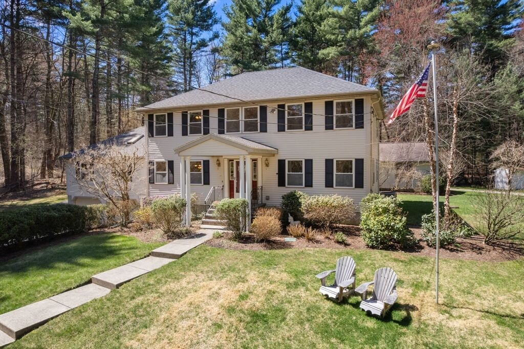 Property Photo:  189 1/2 Seekonk St  MA 02056 