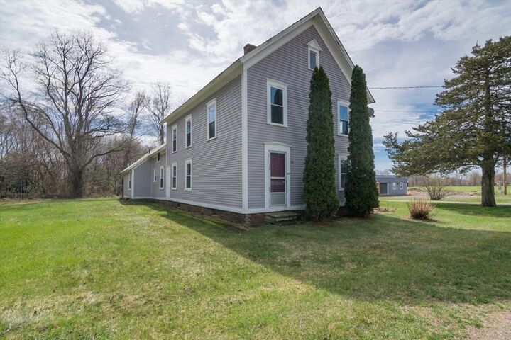 Property Photo:  464 Main Rd  MA 01354 