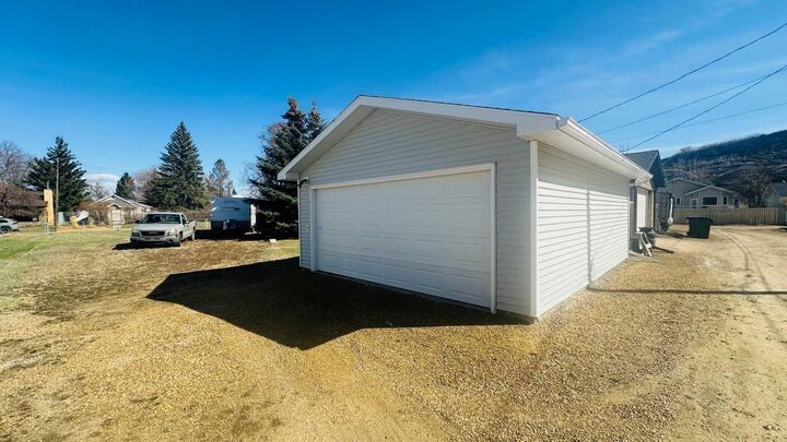 Property Photo: 103 24 Street NW AB T0J 0Y1