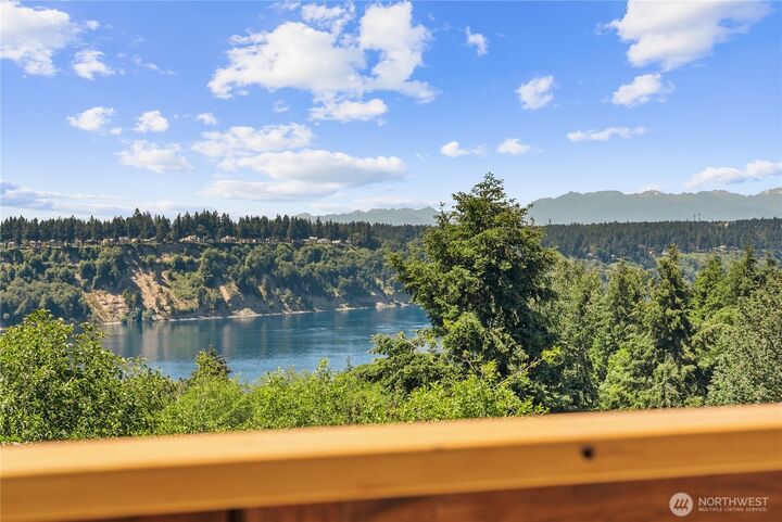 Property Photo:  4028 N Frace Avenue  WA 98407 