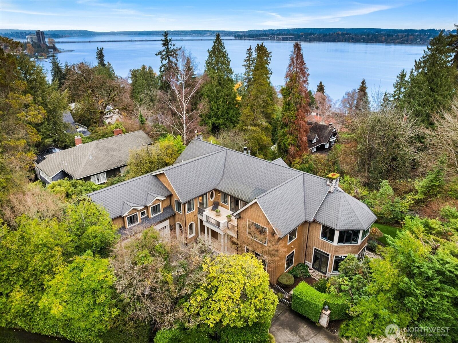 Property Photo: 3814 E John Street WA 98112
