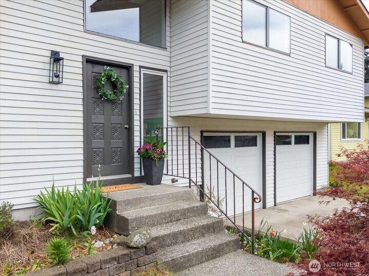 Property Photo:  18015  56th Avenue W  WA 98037 