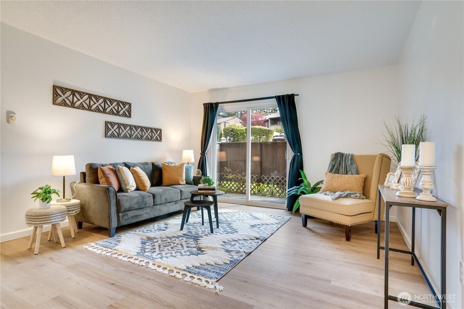 Property Photo:  1505 N Defiance Street Q106  WA 98406 
