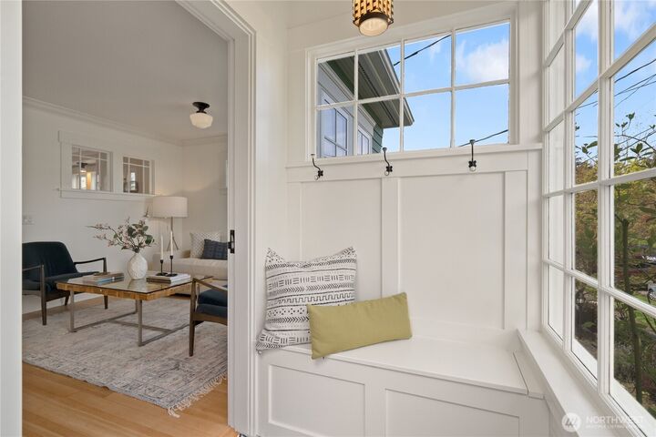 Property Photo:  609 NW 74th Street  WA 98117 