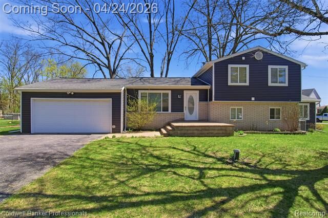 Property Photo:  470 Crystalia Street  MI 48382 