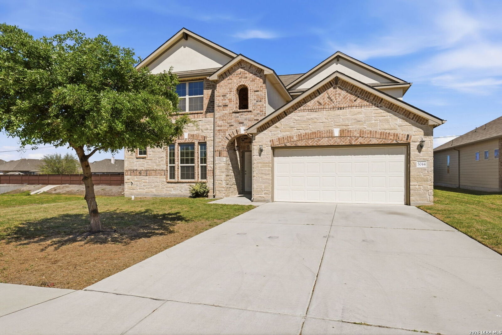 Property Photo:  5044 Forest Oak  TX 78108 