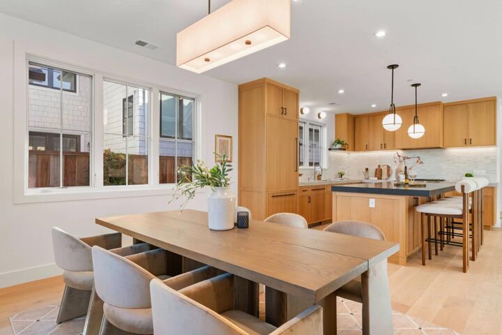 Property Photo:  739-741 Linden Avenue  CA 94010 