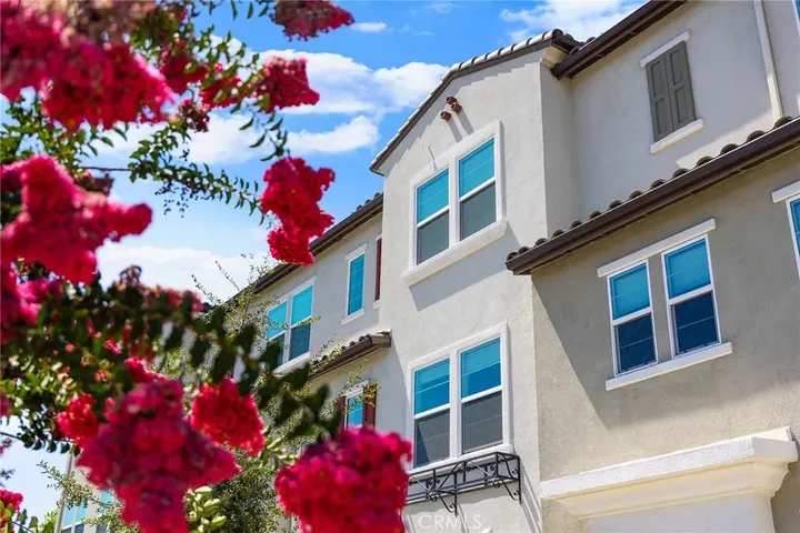Property Photo:  4352 Alamo Lane  CA 91006 