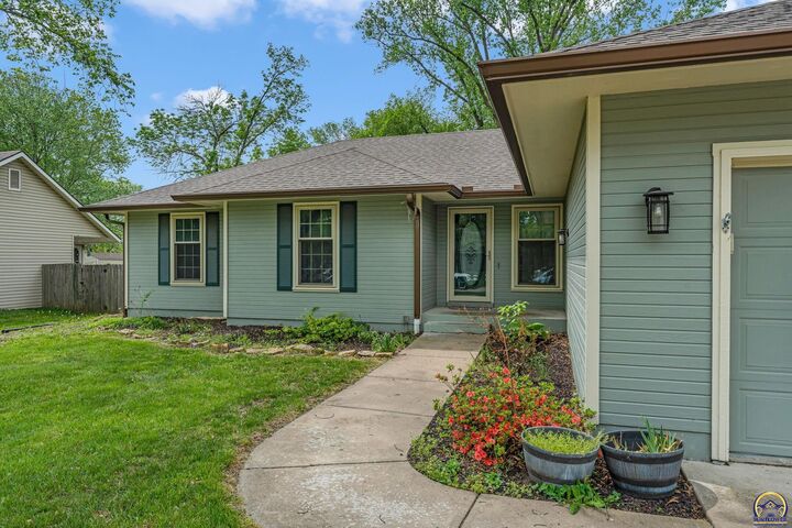 Property Photo:  6605 SW Wentley Ln  KS 66614 