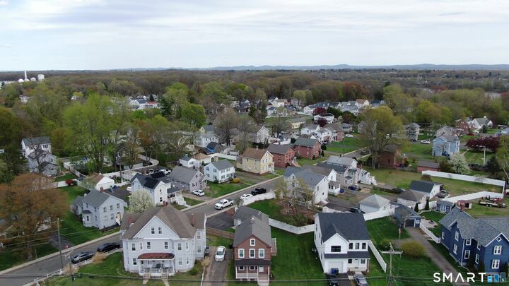 Property Photo:  31 Suffield Street  CT 06096 