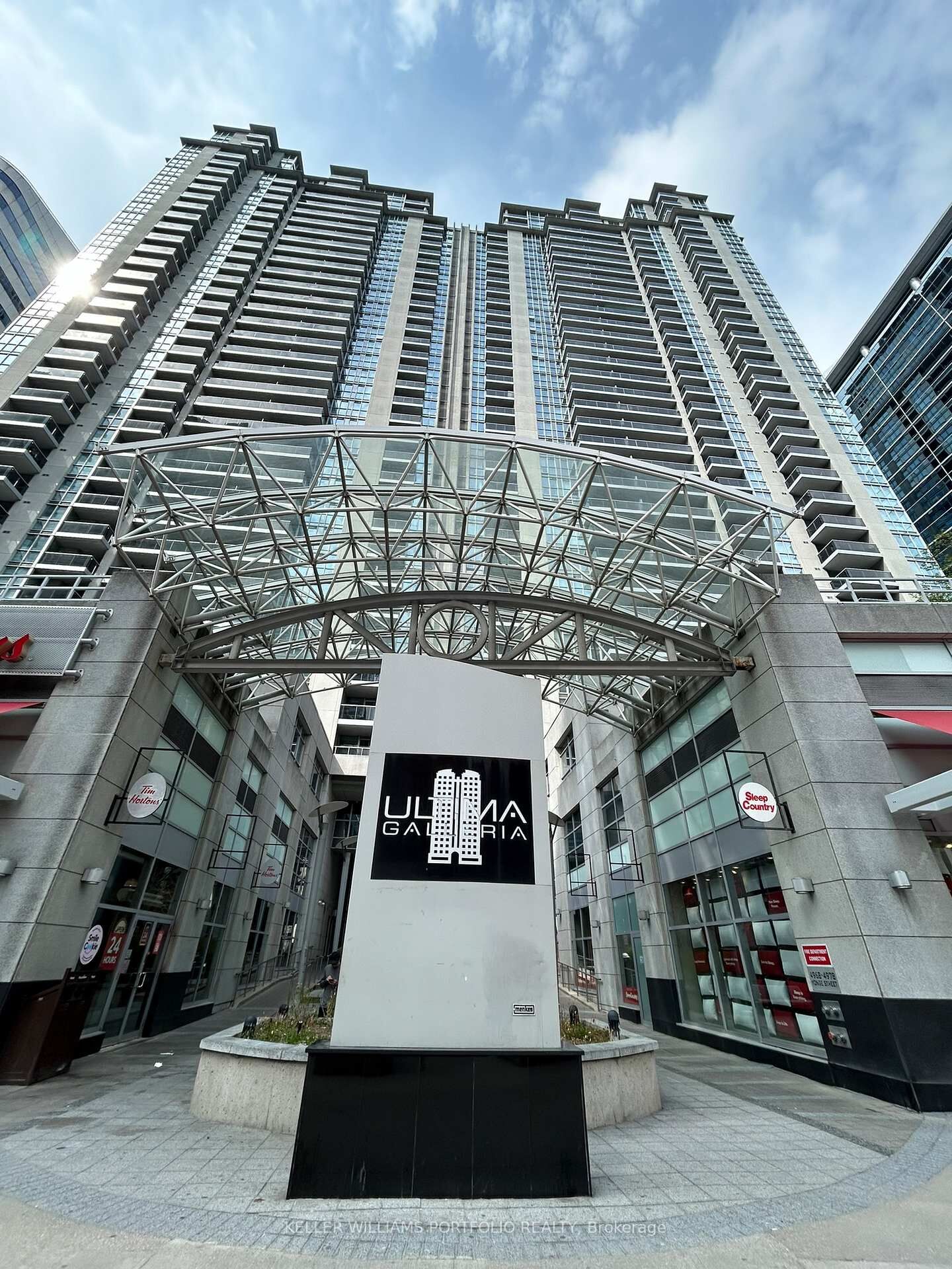 Property Photo: 4968 Yonge Street 2801 ON M2N 7G9