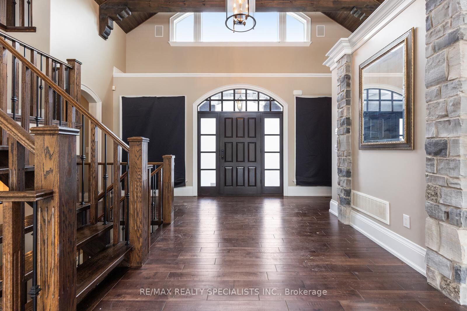 Property Photo: 17366 Mount Pleasant Road ON L7E 3M8
