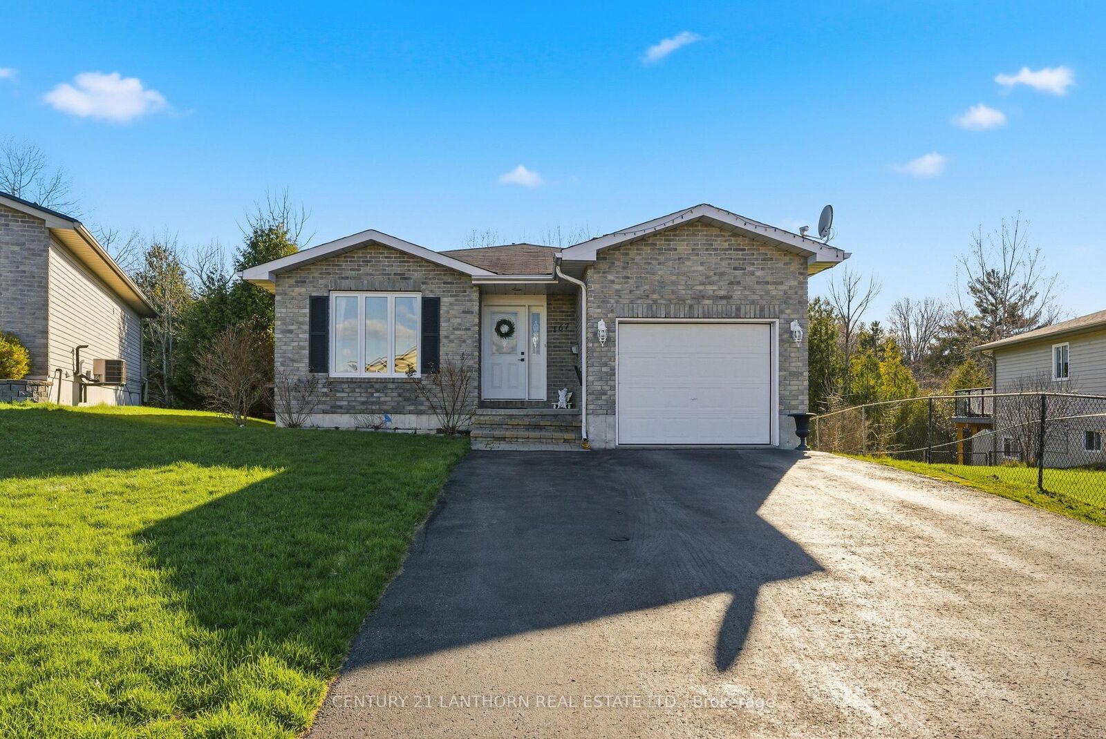 Photo de la propriété:  167 Nicholas Street  ON K8V 6E8 