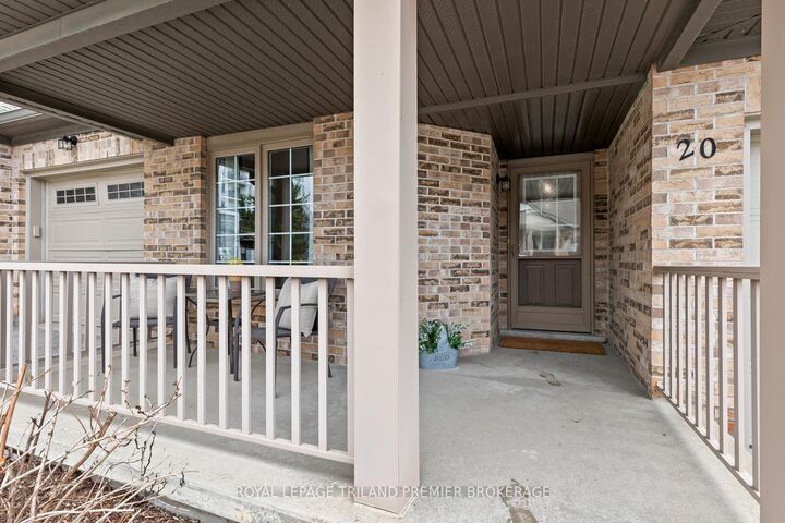 Property Photo: 215 North Centre Road 20 ON N5X 4E3