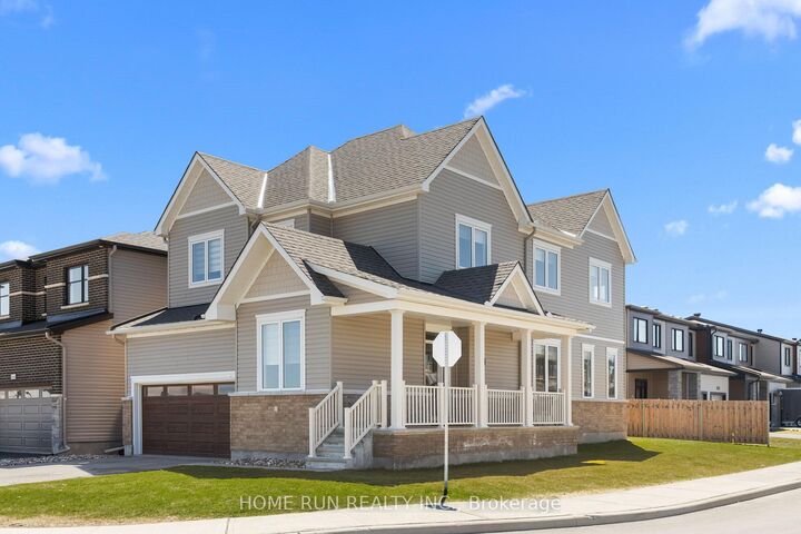 Property Photo: 320 Basalt Lane ON K2T 0P9