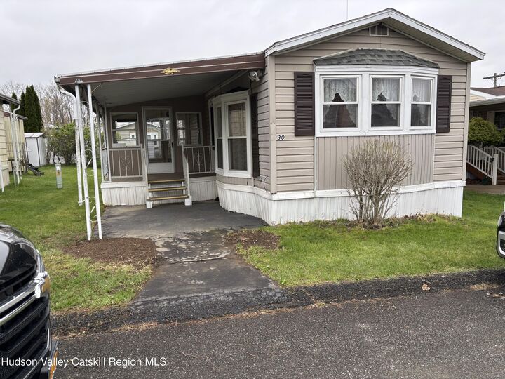 Property Photo: 3459 U.s. 9 NY 12534