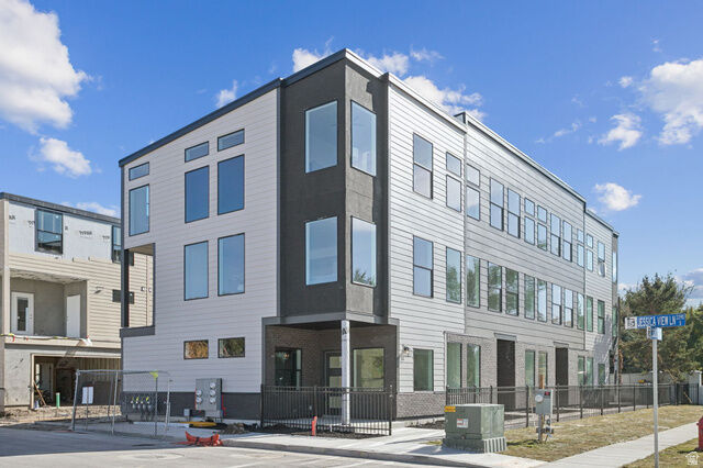 Property Photo:  313 E Jessica View Ln S 6  UT 84115 