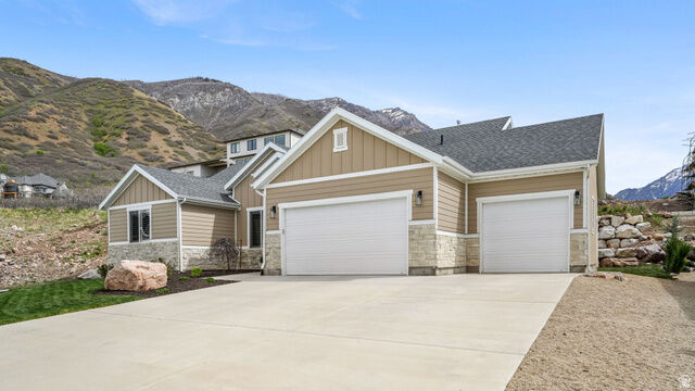 Property Photo:  1140 E 370 S  UT 84655 