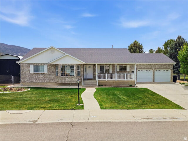 Property Photo:  700 E 30 N  UT 84627 