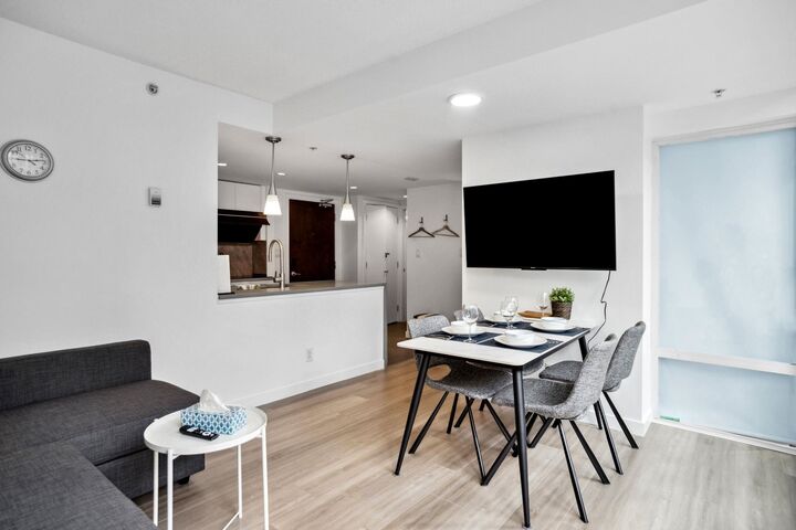 Property Photo: 618 Abbott Street 605 BC V6B 0C1