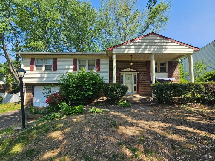 Property Photo:  4950 Kirwyn Court  VA 22193 