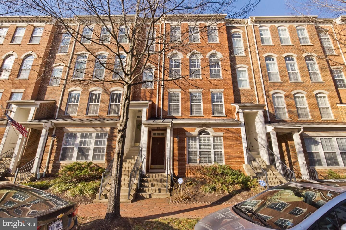 Property Photo:  409 Cameron Station Boulevard  VA 22304 